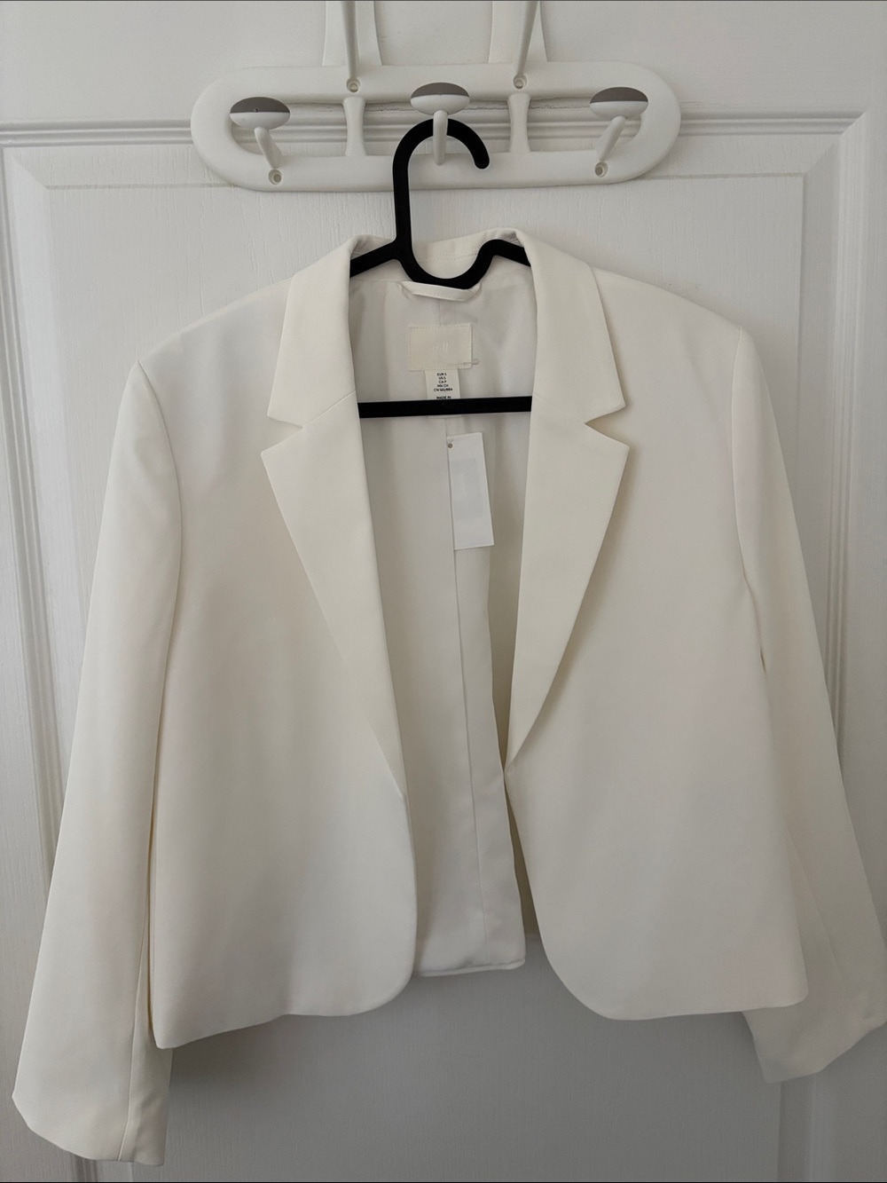 H&M Off-White Cropped Blazer